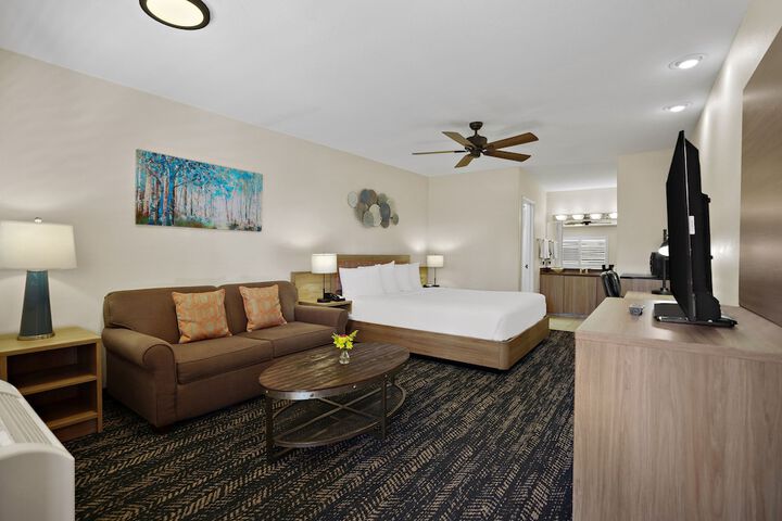 Room 15 of 42