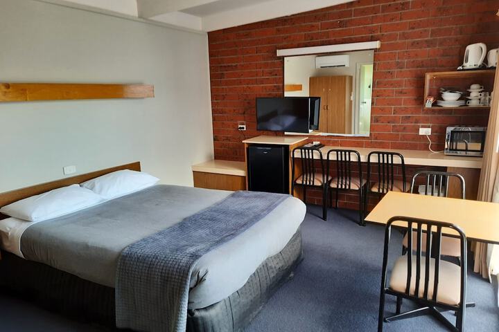 Room 7 of 31