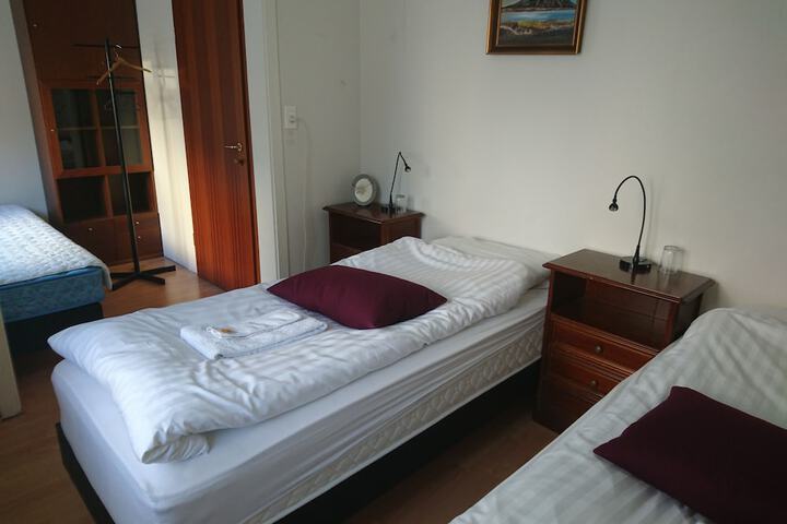 Room 9 of 48