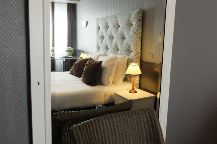 Room 29 of 82