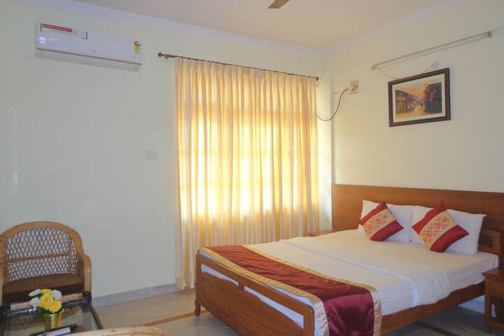 Room 14 of 48