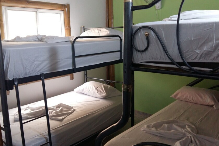 Room 5 of 6