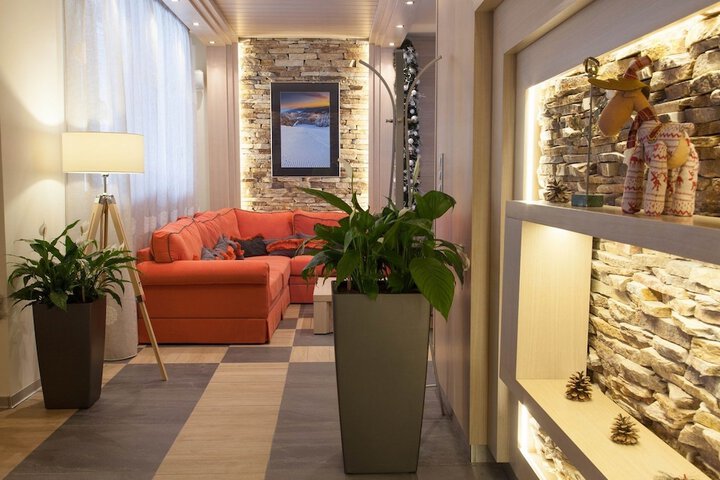 Hotel Interior 3 of 61