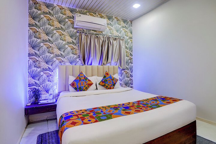 Room 15 of 26