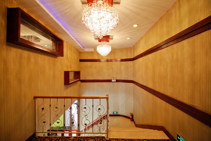 Yaqi Business Hotel Hefei Aoti Chengshi