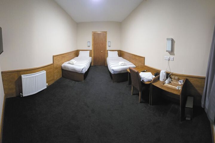 Room 14 of 23