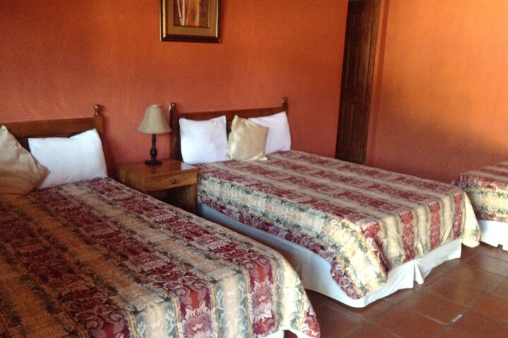Room 4 of 20