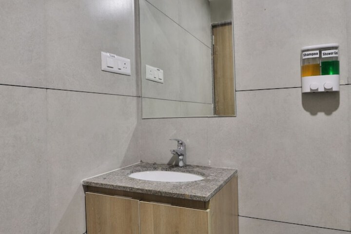 Room 40 of 51