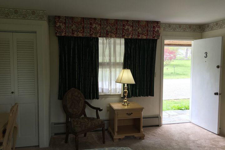 Room 37 of 81