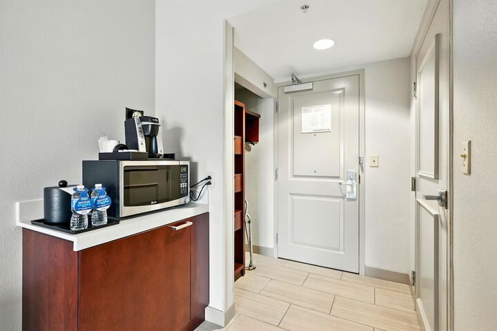 Room 31 of 59
