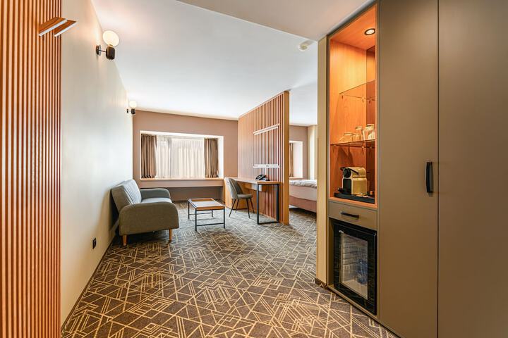 Room 40 of 65