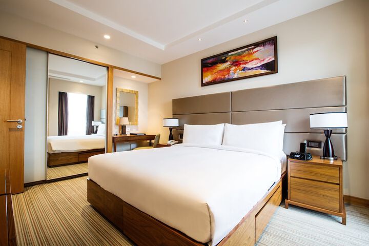 Room 15 of 146