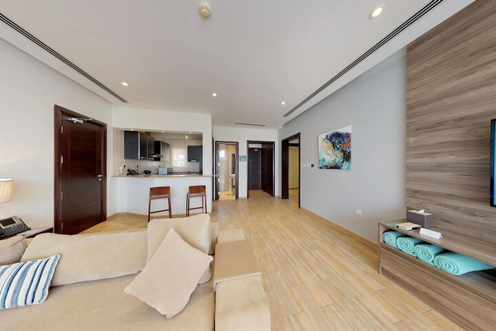 Room 55 of 182