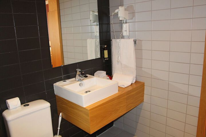 Clean Restrooms