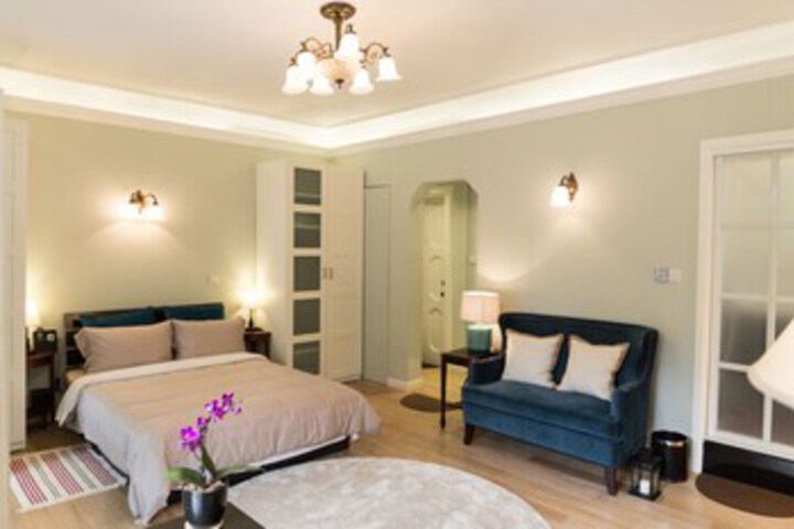 Room 15 of 25