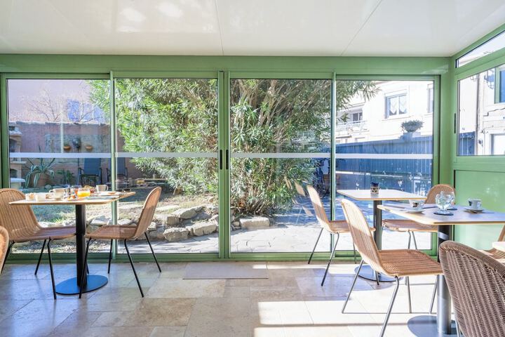 Breakfast area