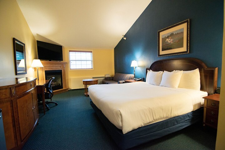 1 King Bed (27 of 39)