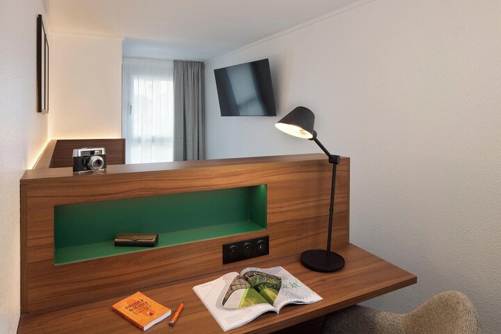 Room 12 of 31