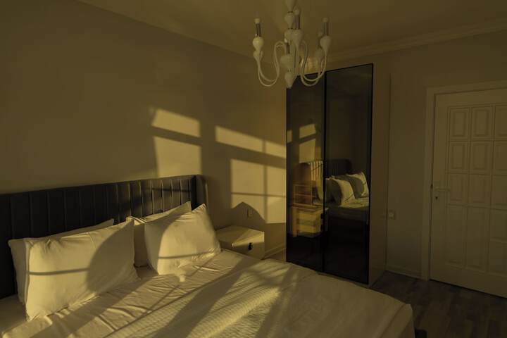 Room 22 of 81