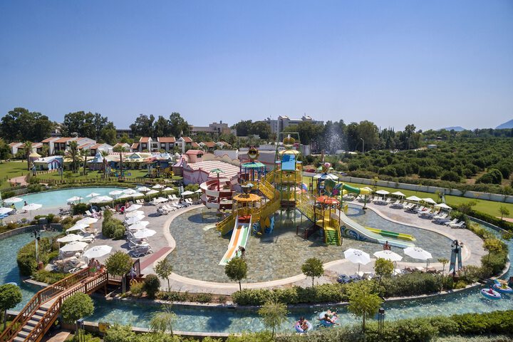Pool Hotel