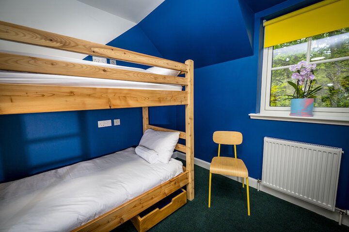Room 12 of 77