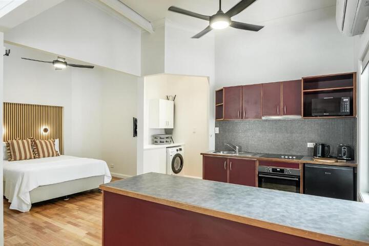 Hotel Suite Photo