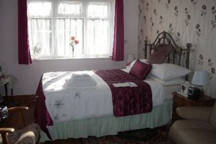 Room 4 of 5