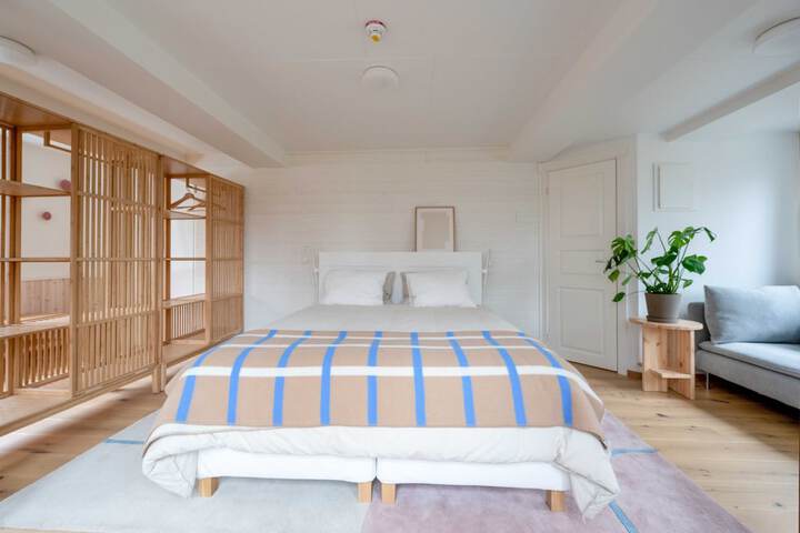 Room 9 of 41