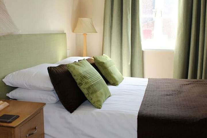 Room 43 of 65