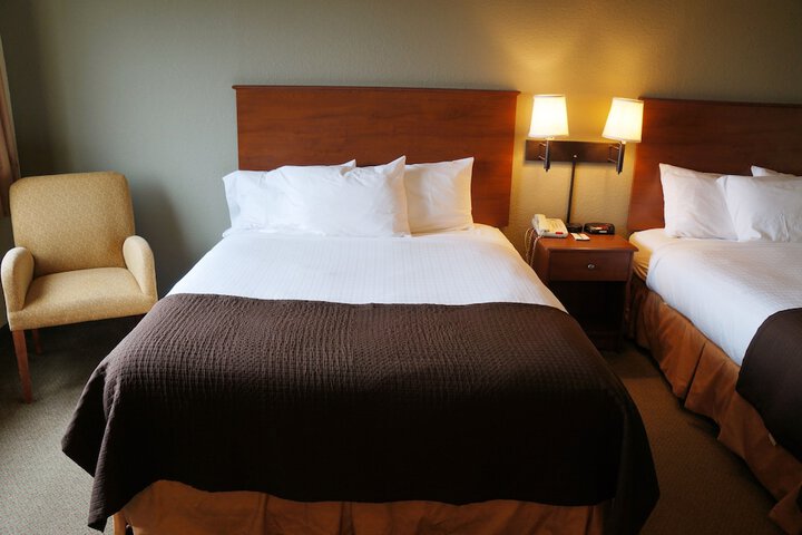 2 Queen Beds Non Smokin (9 of 14)