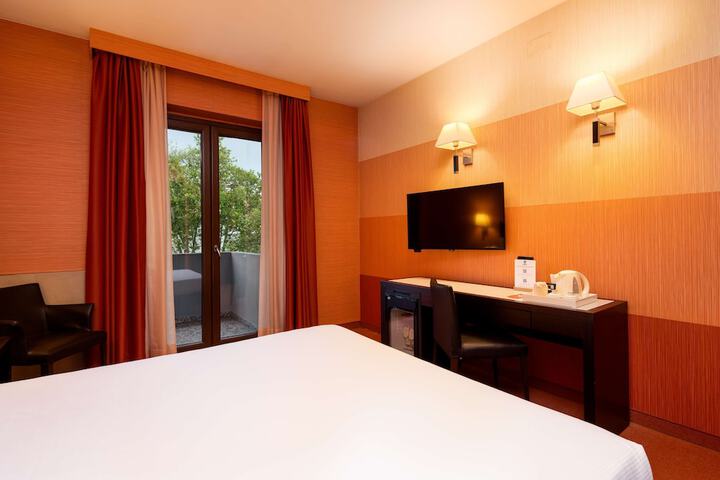 Room 20 of 53