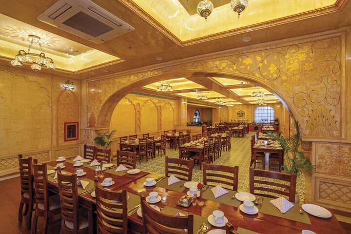 Dining 67 of 110