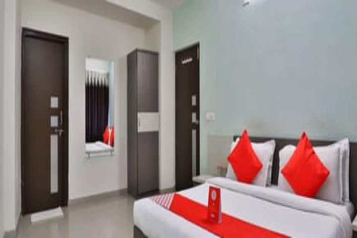 Room 10 of 19