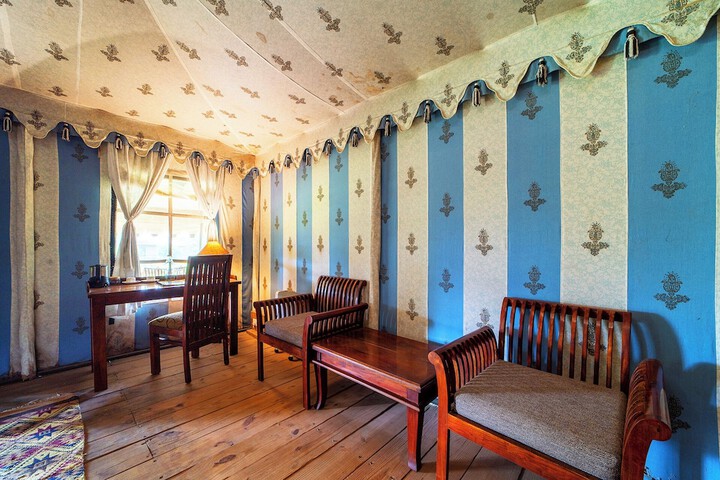 Room 48 of 151