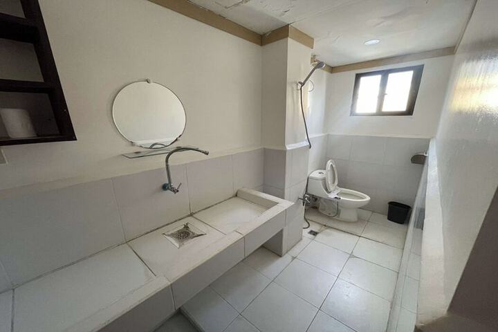 Room 16 of 20
