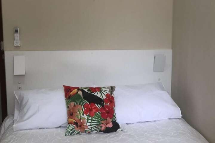 Room 10 of 43