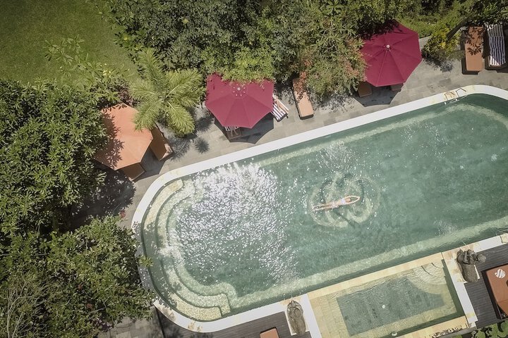Pool 73 of 162