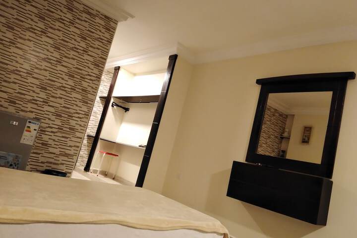 Room 9 of 30