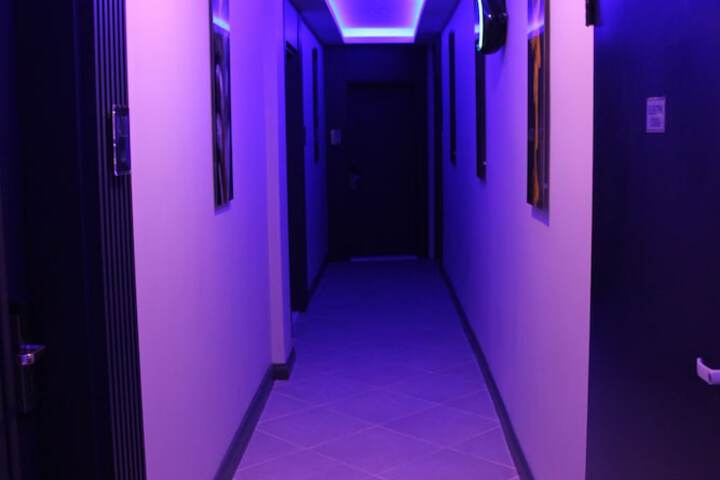 Ballroom/Hall 24 of 24