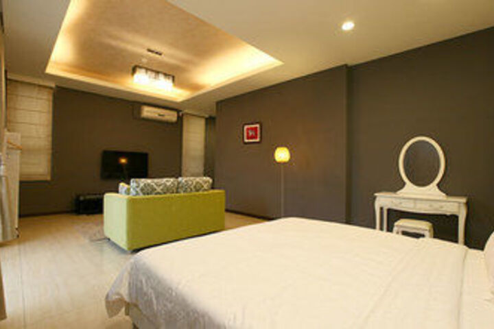 Room 19 of 20