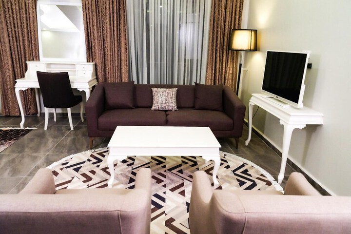 Room 12 of 21