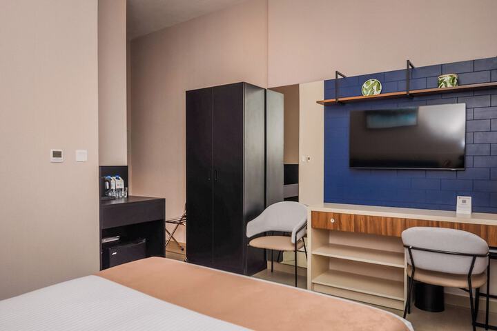 Room 22 of 110
