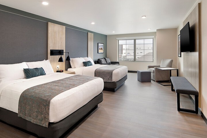 Room 15 of 35