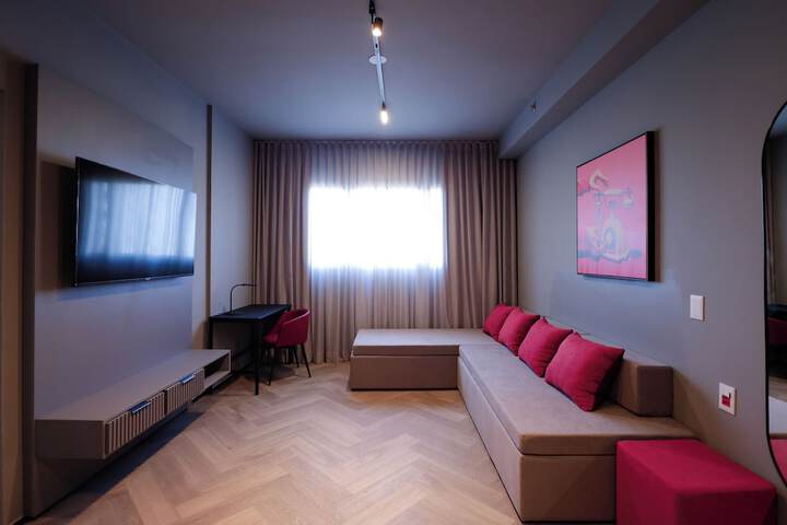 Room 27 of 68