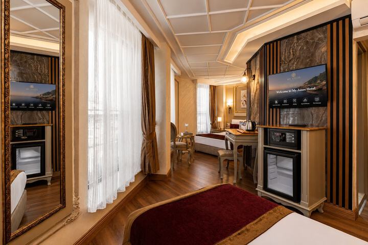 Room 44 of 84