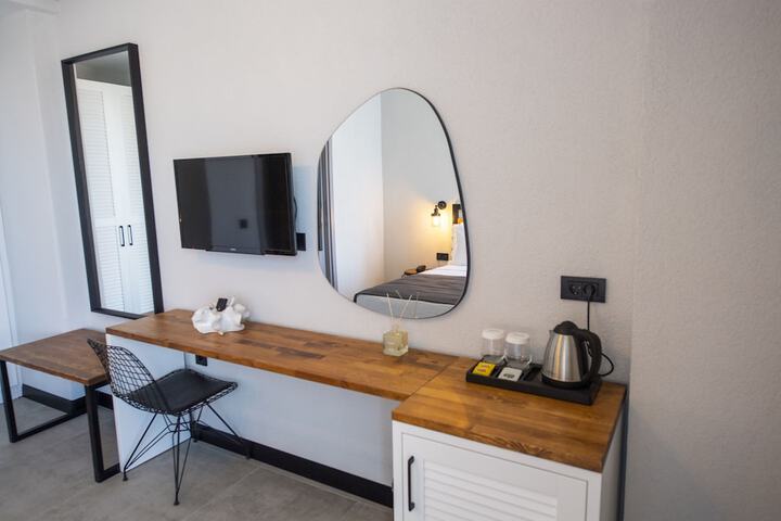 Room 10 of 201