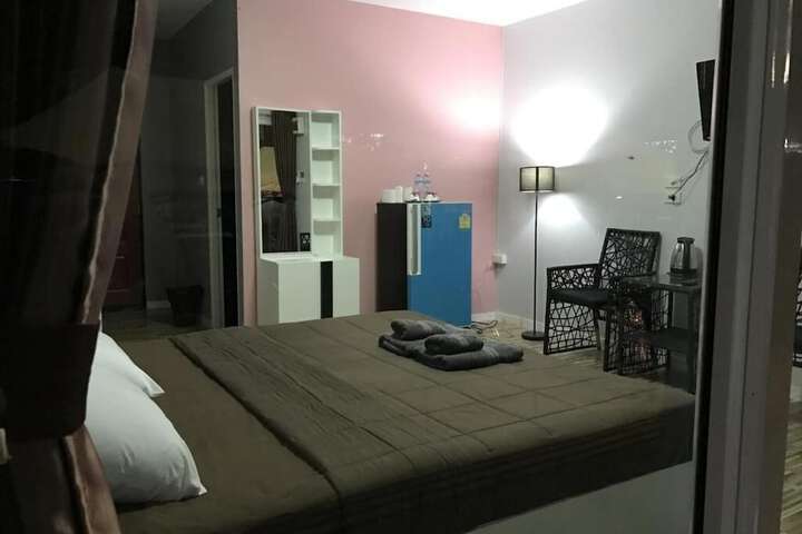Room 17 of 61