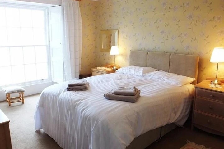 Room 3 of 11