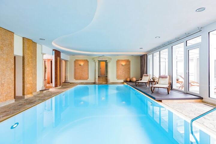 Pool 39 of 60
