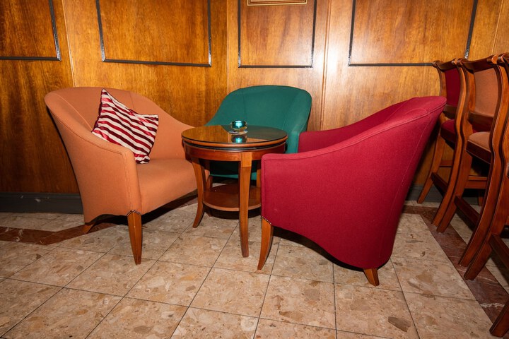 Dining 105 of 128